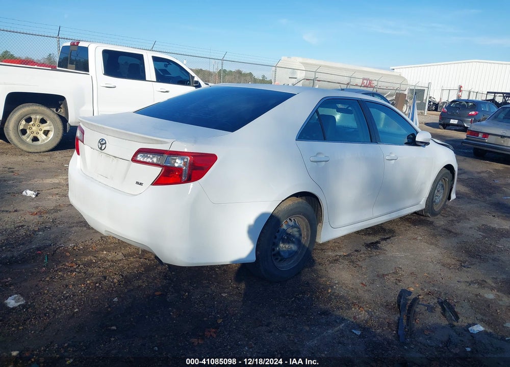 2014 TOYOTA CAMRY SE VIN: 4T1BF1FK7EU790902