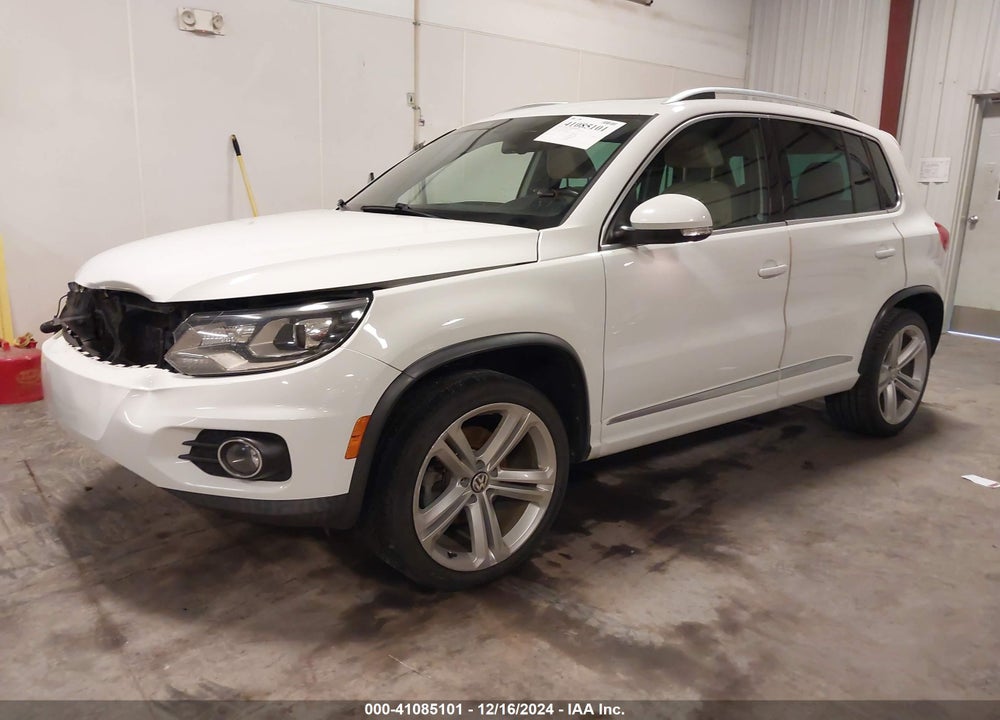 2015 VOLKSWAGEN TIGUAN R-LINE VIN: WVGAV7AX8FW029094