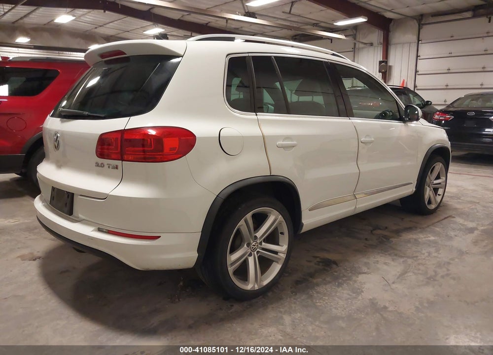 2015 VOLKSWAGEN TIGUAN R-LINE VIN: WVGAV7AX8FW029094