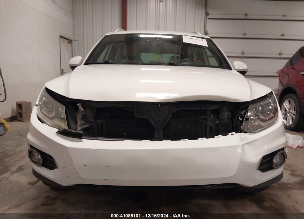 2015 VOLKSWAGEN TIGUAN R-LINE VIN: WVGAV7AX8FW029094