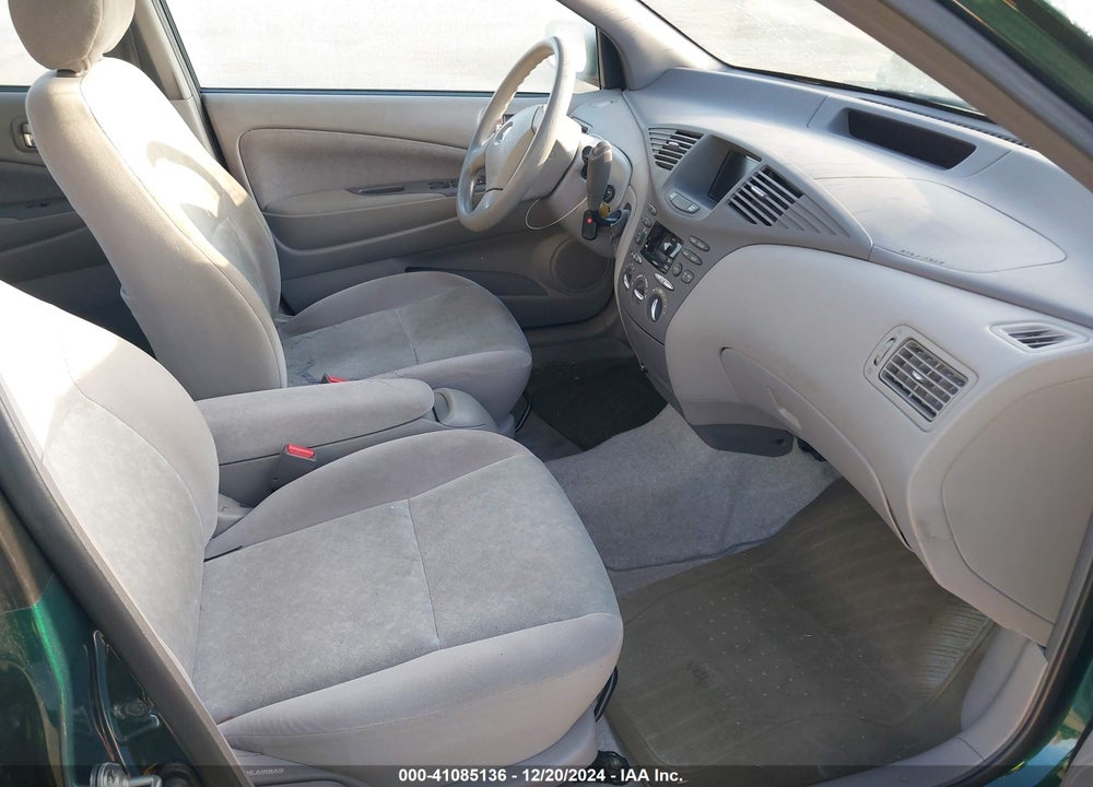 2002 TOYOTA PRIUS VIN: JT2BK18UX20051923