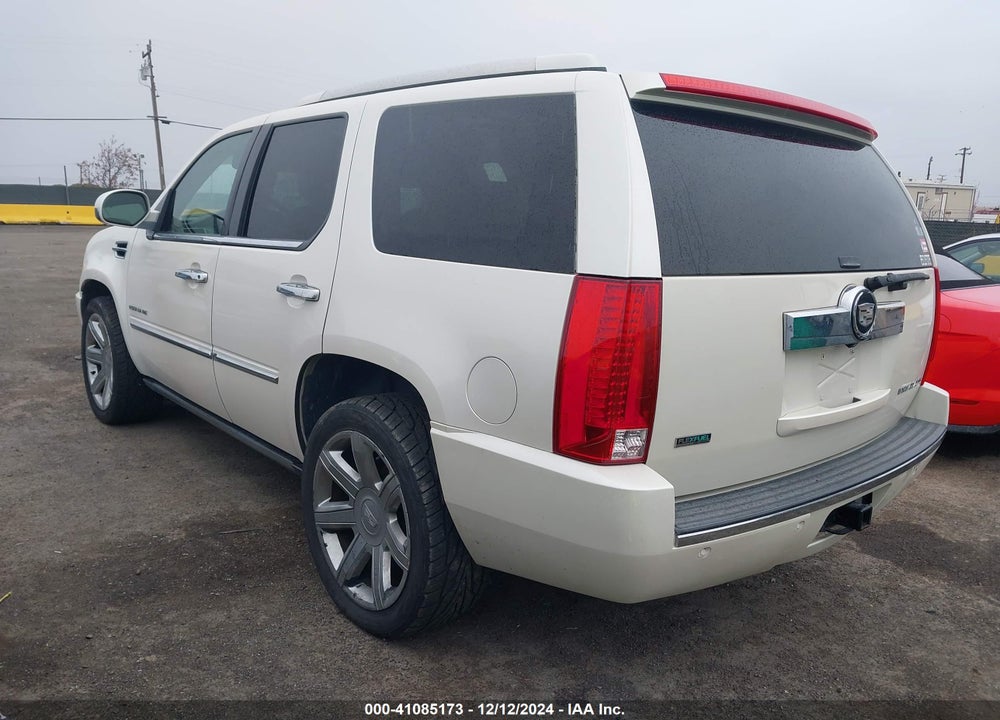 2011 CADILLAC ESCALADE PREMIUM VIN: 1GYS4CEFXBR160388