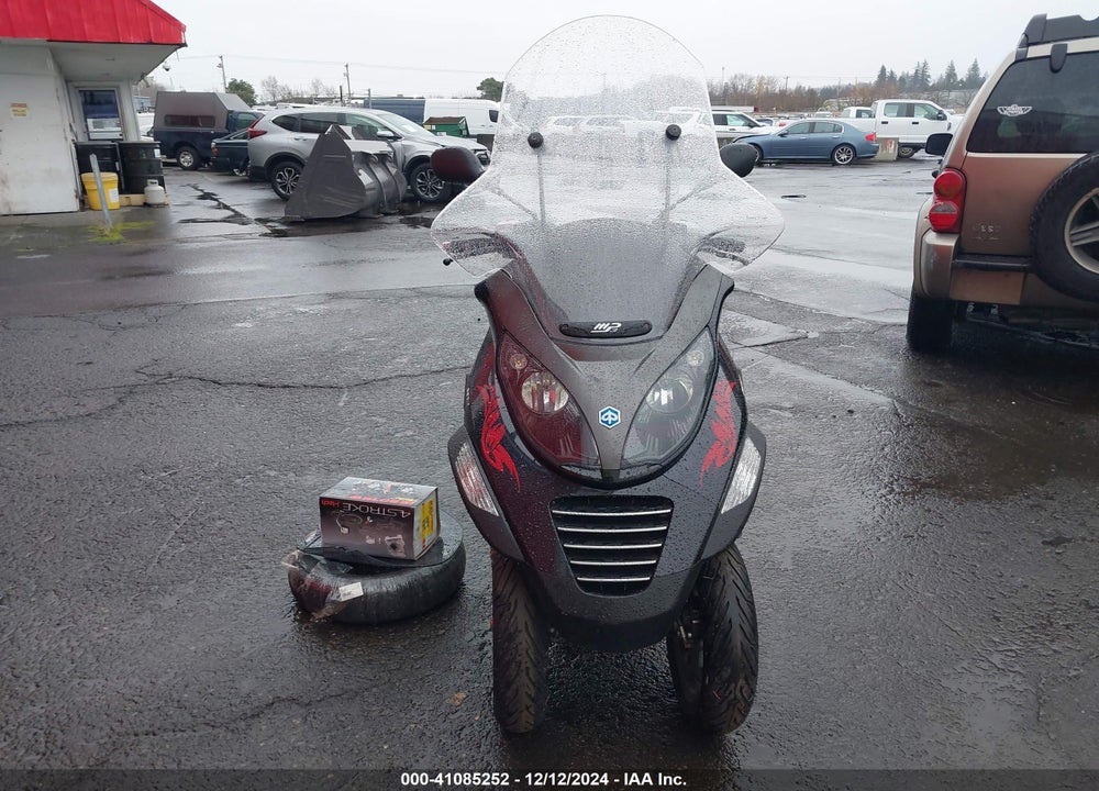 2009 PIAGGIO MP3 250 VIN: ZAPM479MX95003734