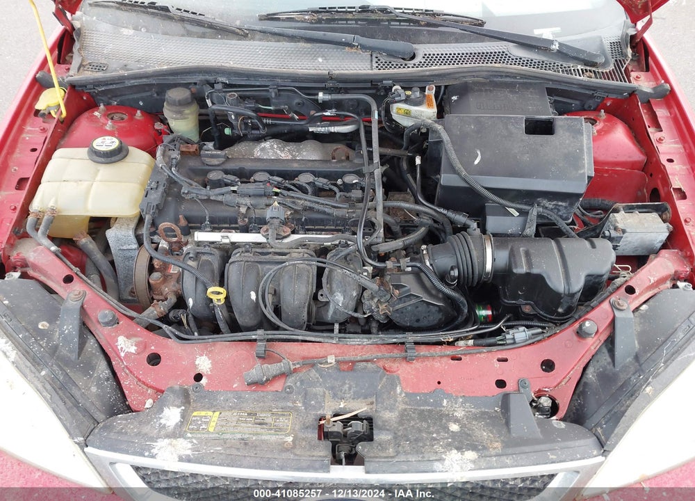 2005 FORD FOCUS ZX3 VIN: 3FAFP31N35R142857