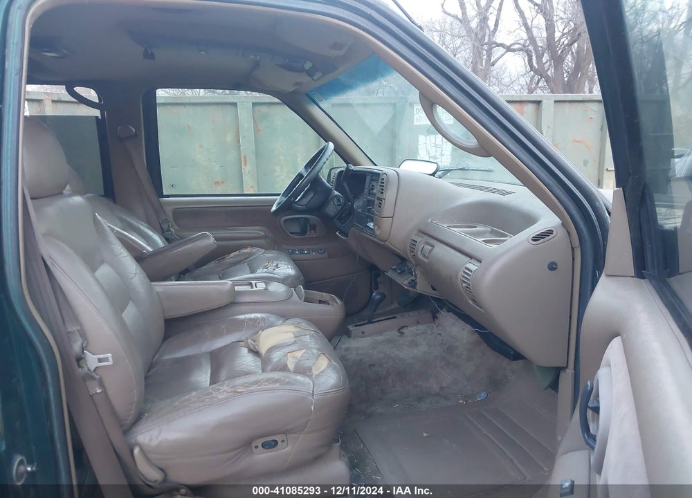 1995 CHEVROLET SUBURBAN K1500 VIN: 1GNFK16K7SJ457718
