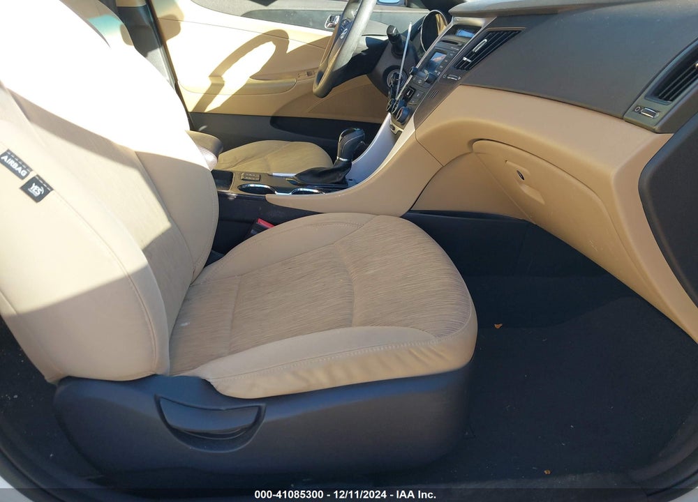 2014 HYUNDAI SONATA VIN: 5NPEB4AC8EH913289