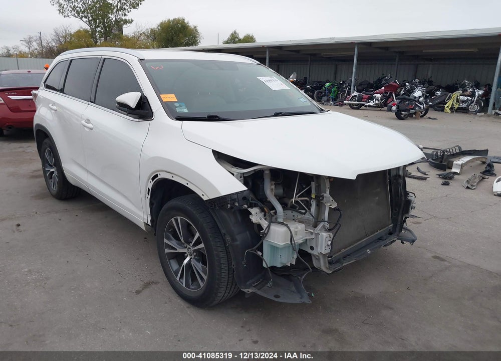 2016 TOYOTA HIGHLANDER XLE V6 VIN: 5TDKKRFH4GS161821