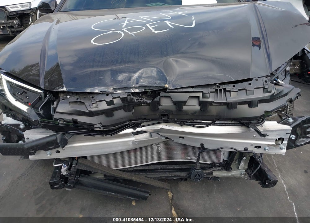 2025 TOYOTA CAMRY XLE VIN: 4T1DAACK1SU044842