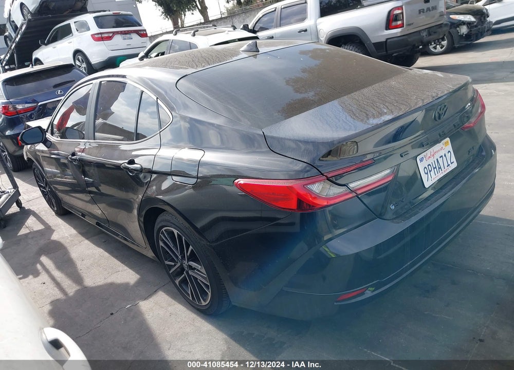 2025 TOYOTA CAMRY XLE VIN: 4T1DAACK1SU044842