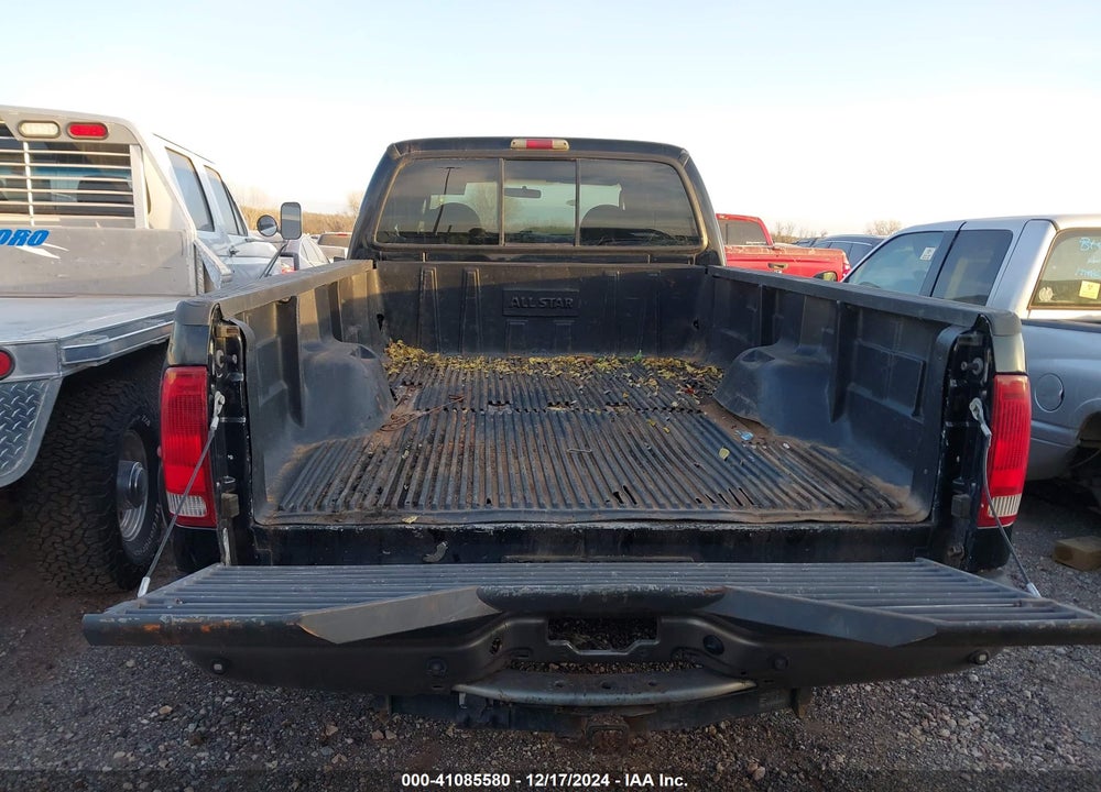 2005 FORD F-350 LARIAT/XL/XLT VIN: 1FTWW33P15EA72693