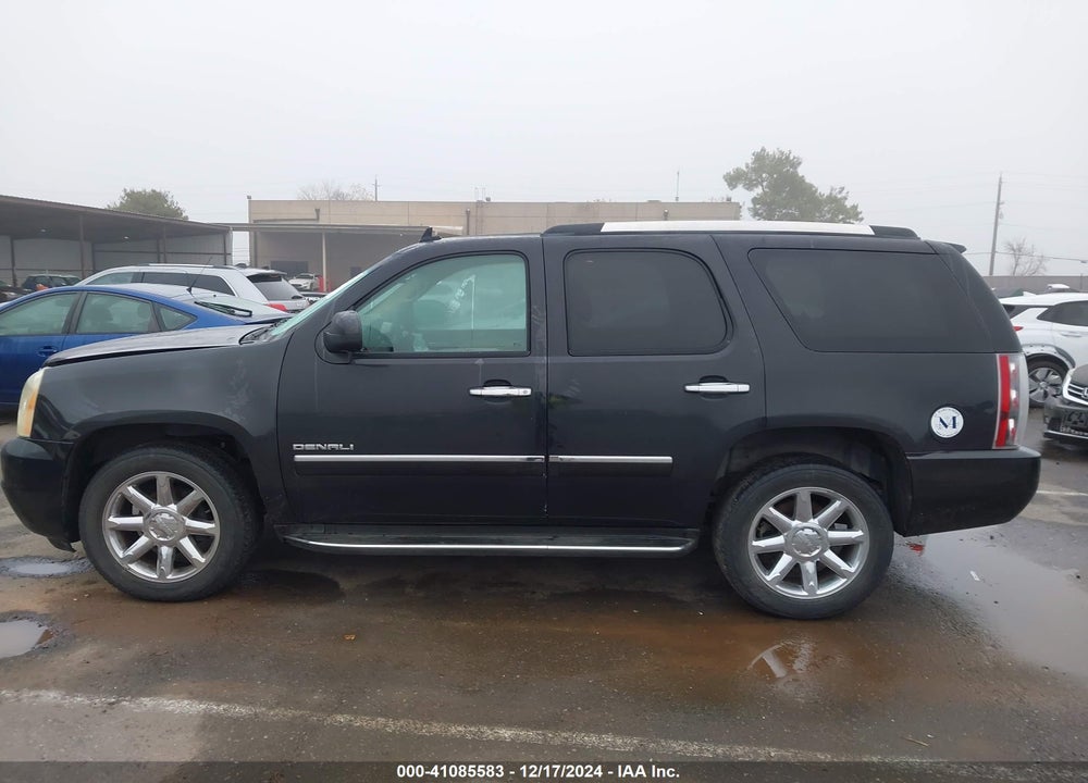 2011 GMC YUKON DENALI VIN: 1GKS2EEF9BR167442