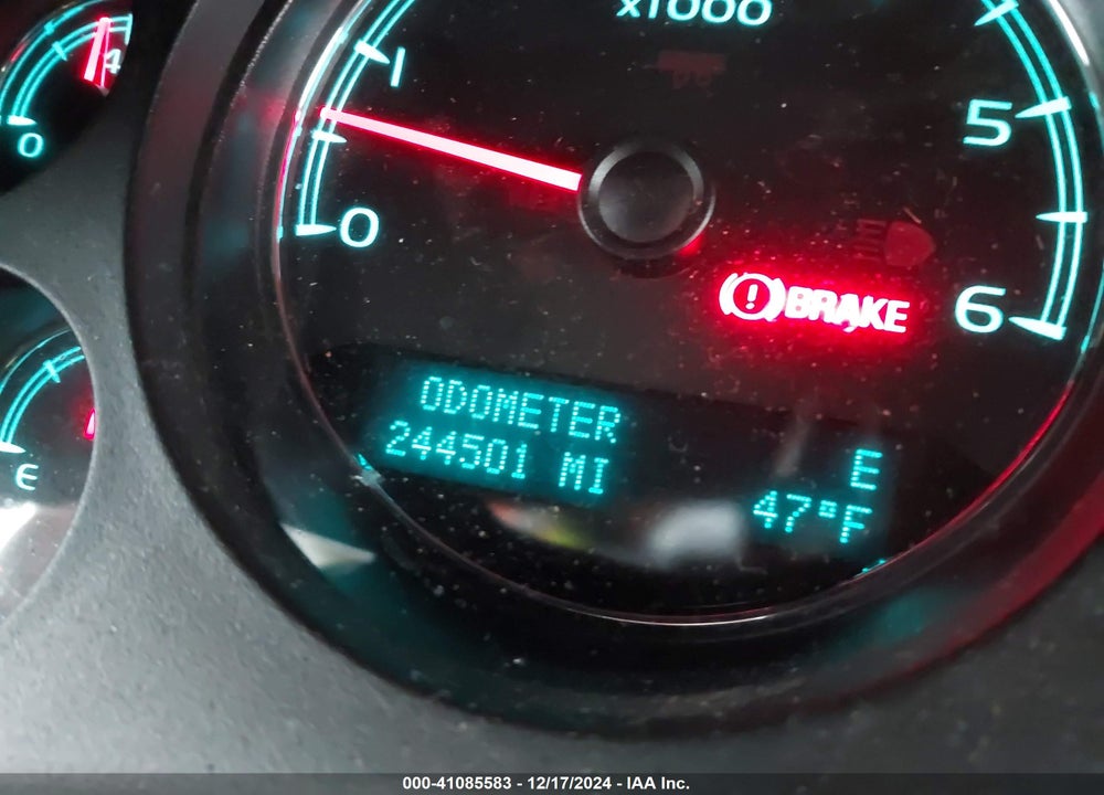 2011 GMC YUKON DENALI VIN: 1GKS2EEF9BR167442