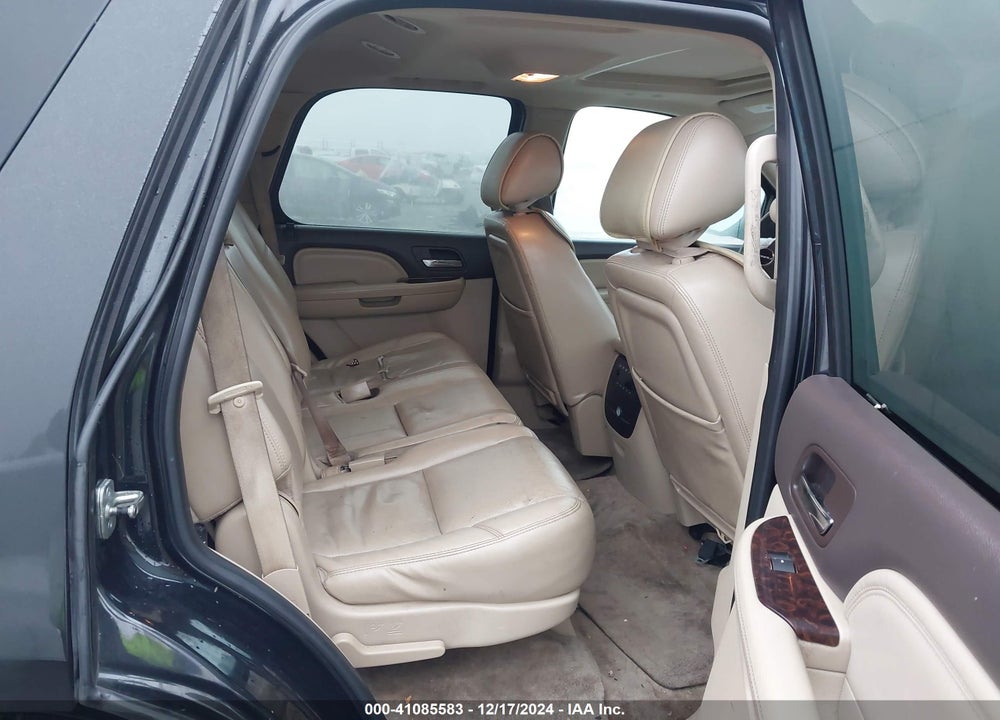 2011 GMC YUKON DENALI VIN: 1GKS2EEF9BR167442
