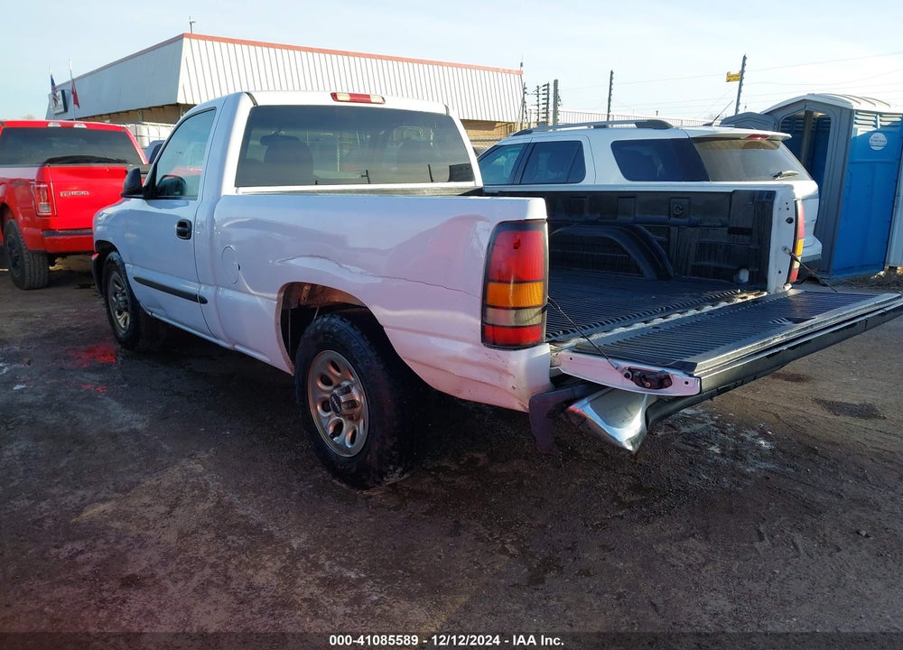 2007 GMC SIERRA 1500 CLASSIC SL VIN: 3GTEC14X27G171039
