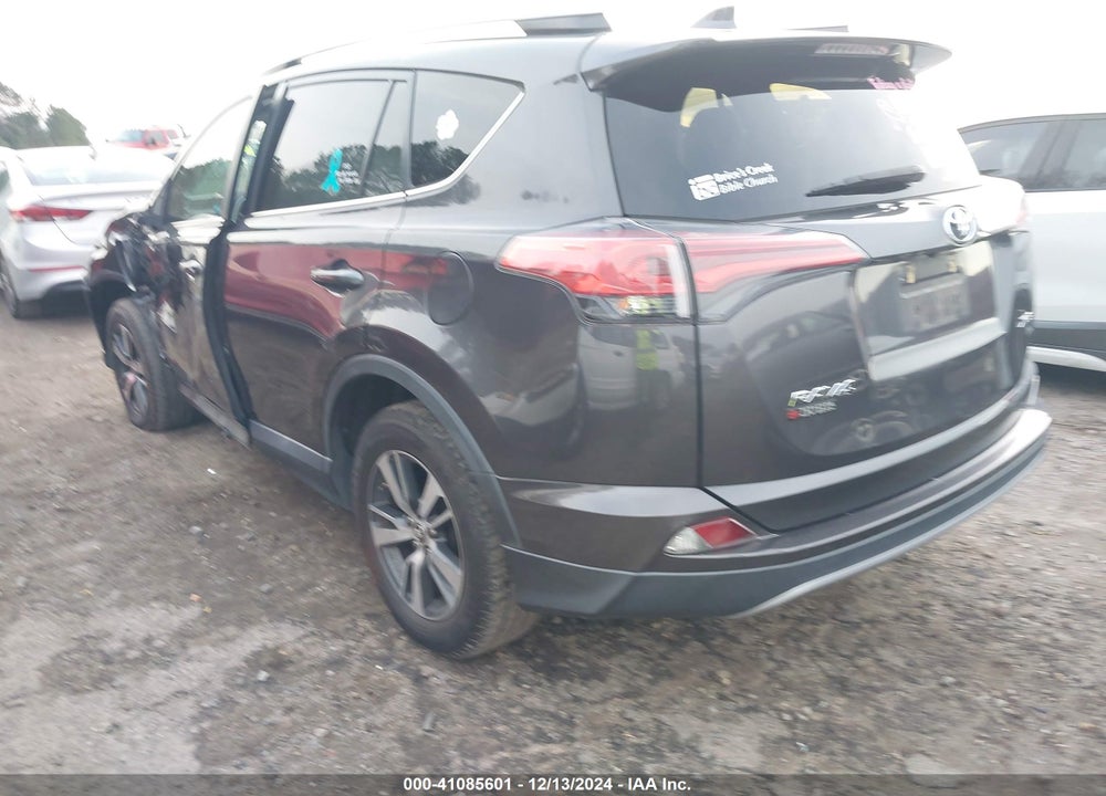 2017 TOYOTA RAV4 XLE VIN: 2T3WFREVXHW379937