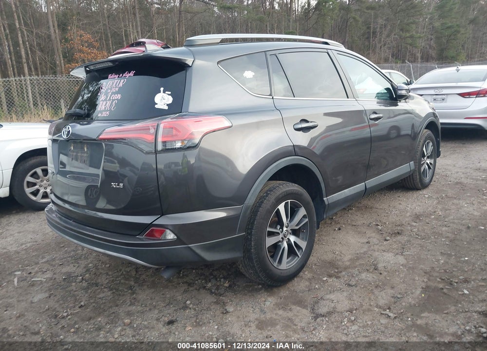 2017 TOYOTA RAV4 XLE VIN: 2T3WFREVXHW379937