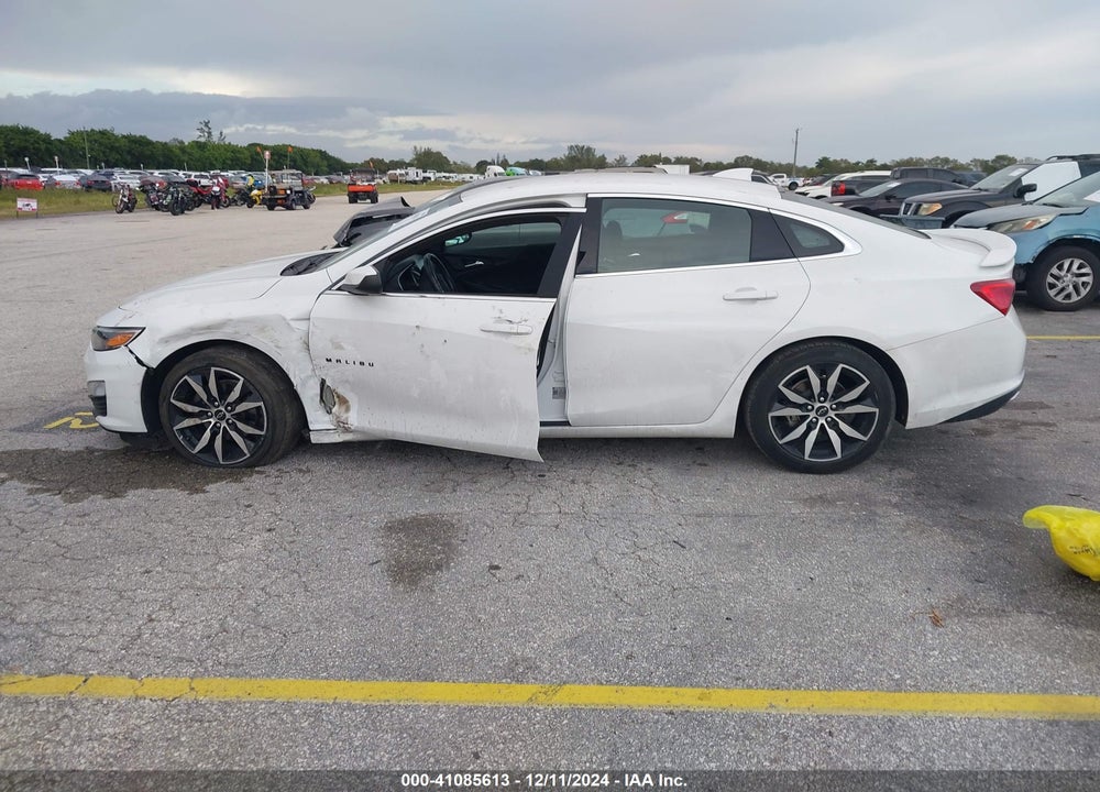 2022 CHEVROLET MALIBU FWD RS VIN: 1G1ZG5STXNF114639