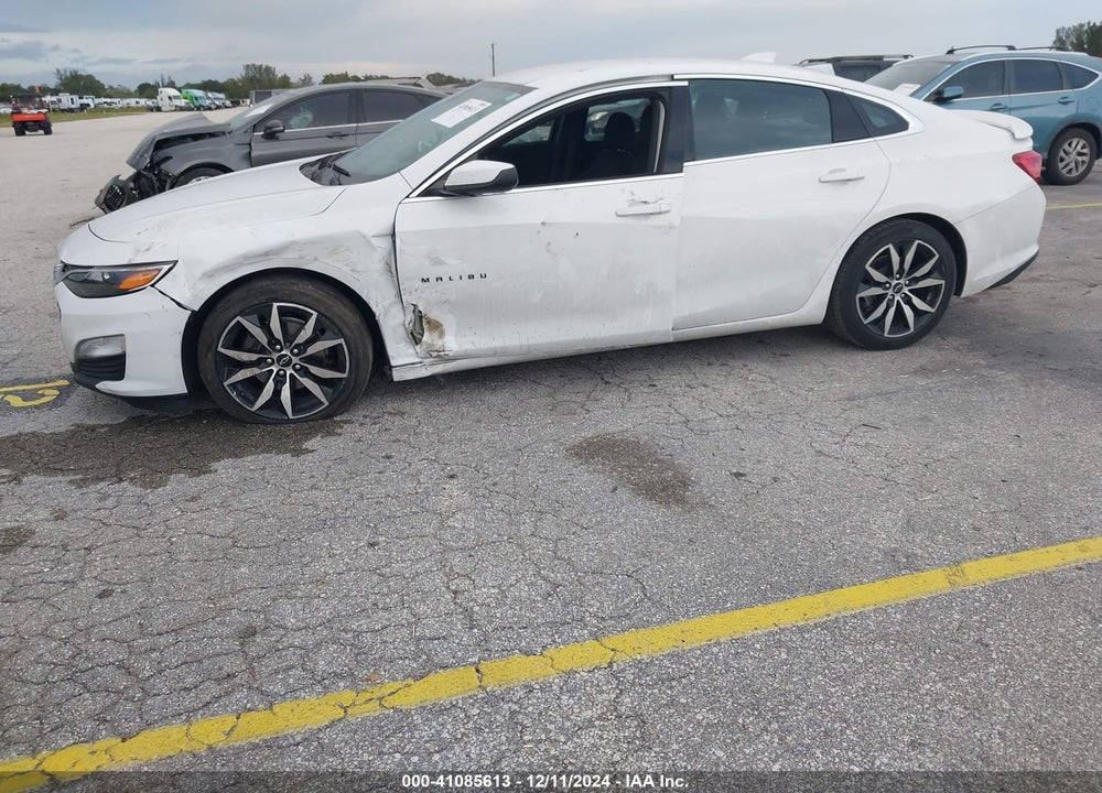 2022 CHEVROLET MALIBU FWD RS VIN: 1G1ZG5STXNF114639