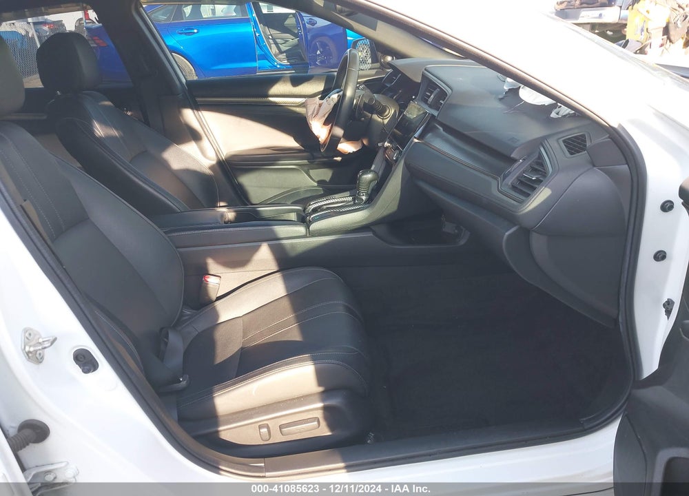 2017 HONDA CIVIC VIN: SHHFK7H9XHU427326