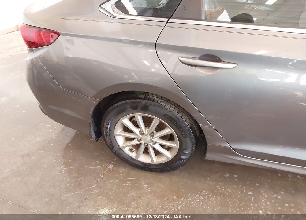 2019 HYUNDAI SONATA SE VIN: 5NPE24AF4KH811722