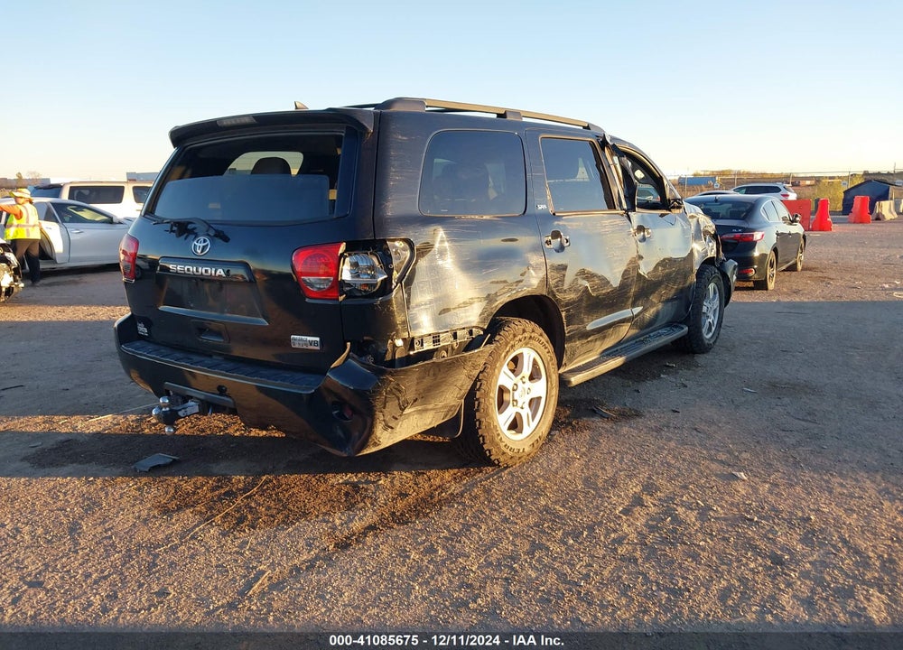2014 TOYOTA SEQUOIA SR5 5.7L V8 VIN: 5TDZY5G17ES055125