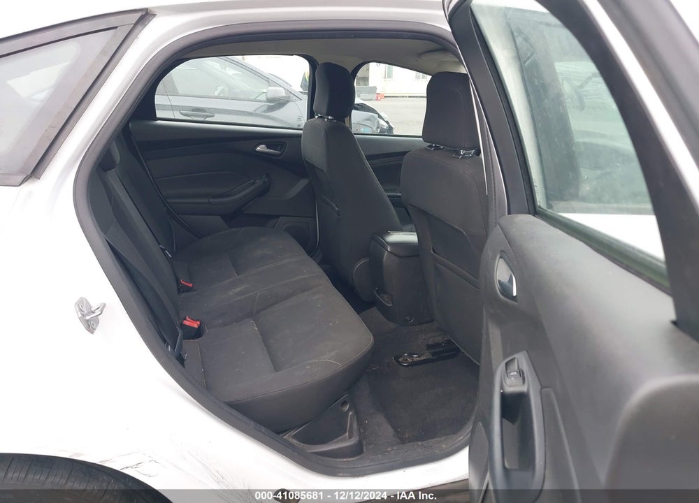 2017 FORD FOCUS SE VIN: 1FADP3F2XHL216560