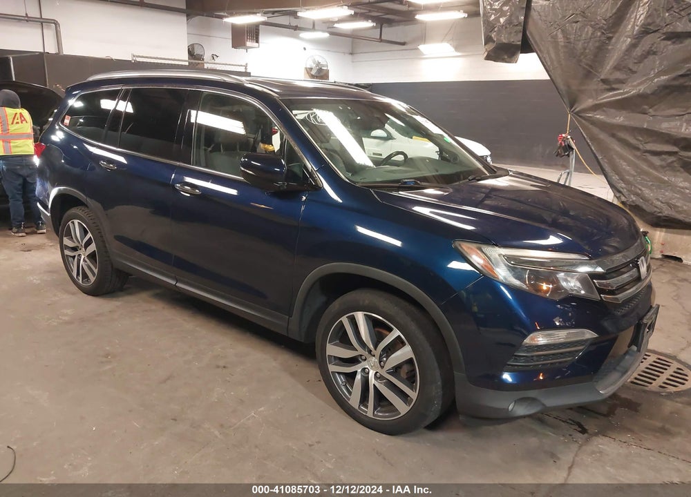 2017 HONDA PILOT ELITE VIN: 5FNYF6H04HB095605