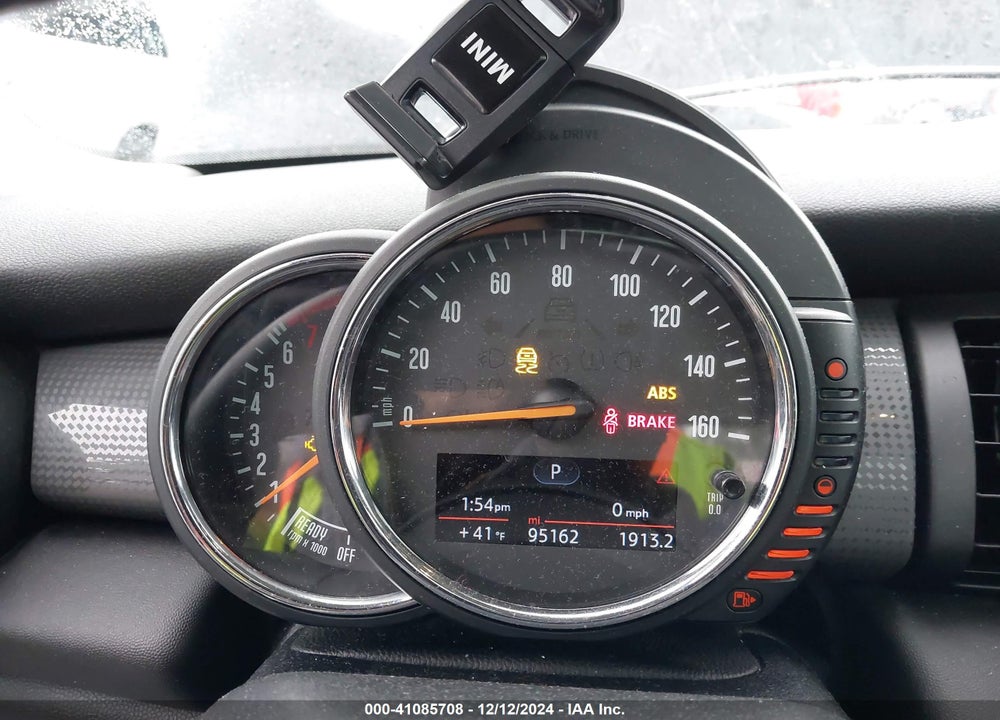 2017 MINI HARDTOP COOPER VIN: WMWXP5C36H3C64024
