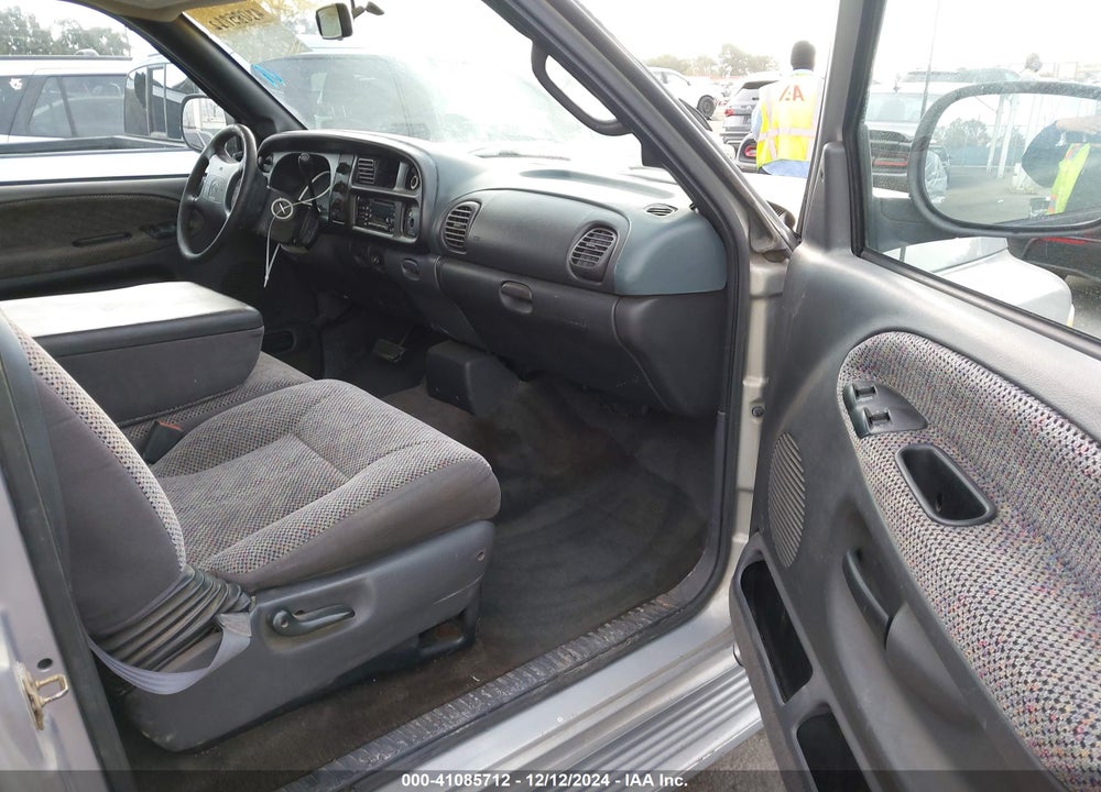 1998 DODGE RAM 1500 ST VIN: 1B7HC13Y9WJ194239