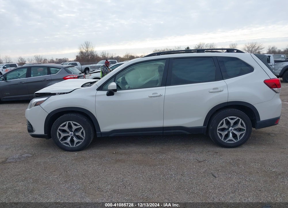 2024 SUBARU FORESTER PREMIUM VIN: JF2SKADC1RH428768