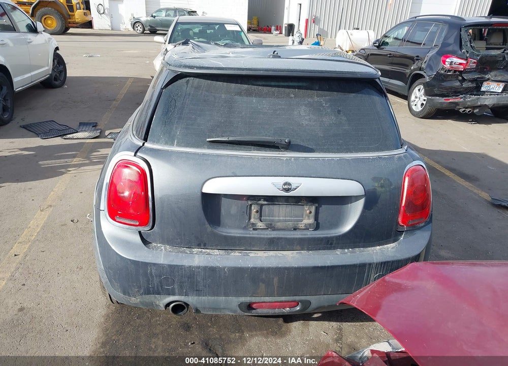 2015 MINI COOPER HARDTOP VIN: WMWXM5C53FT937517