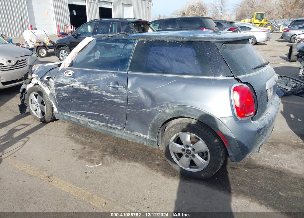 2015 MINI COOPER HARDTOP VIN: WMWXM5C53FT937517