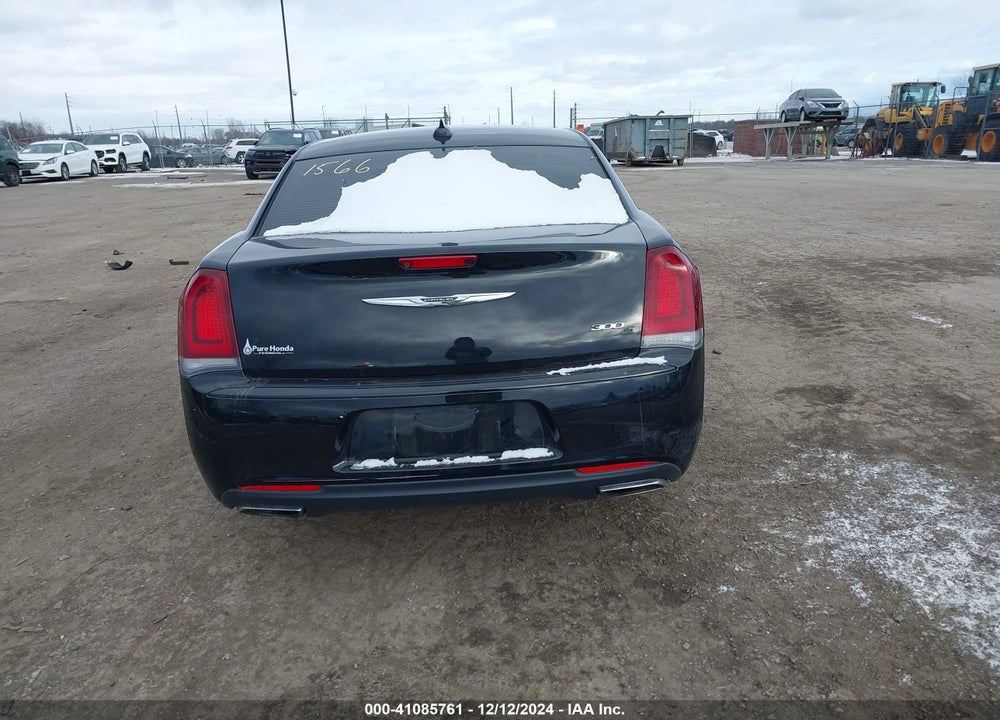 2015 CHRYSLER 300 VIN: 2C3CCABG0FH921566