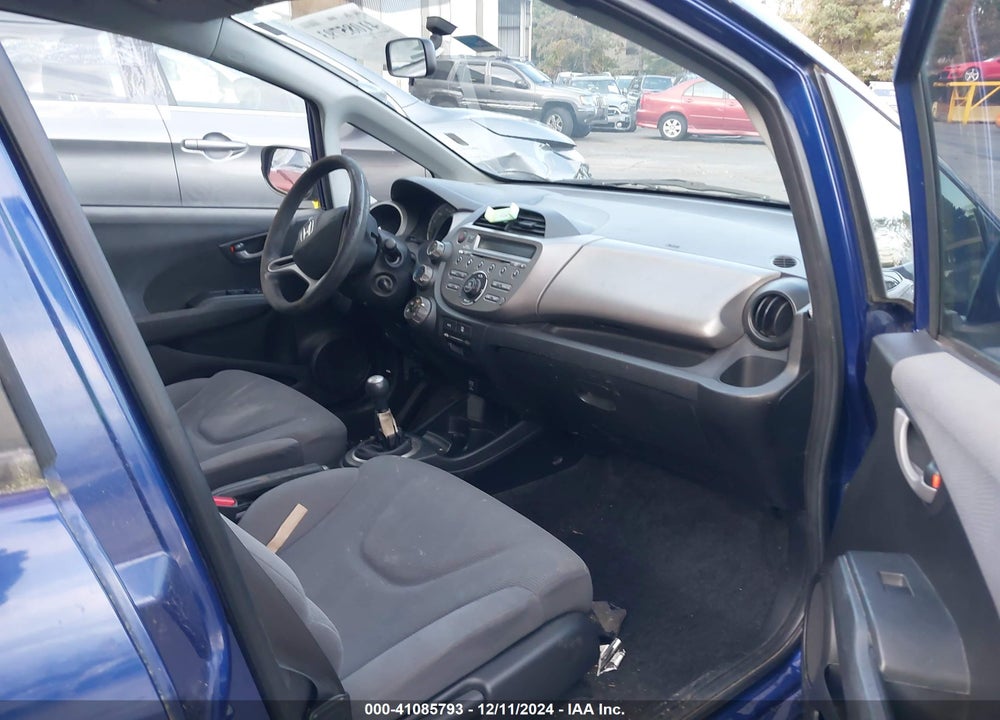 2010 HONDA FIT VIN: JHMGE8G23AS014016