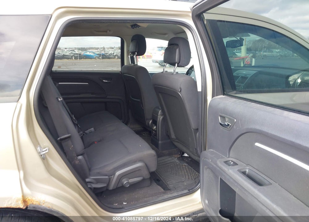 2010 DODGE JOURNEY SXT VIN: 3D4PH5FV8AT138853