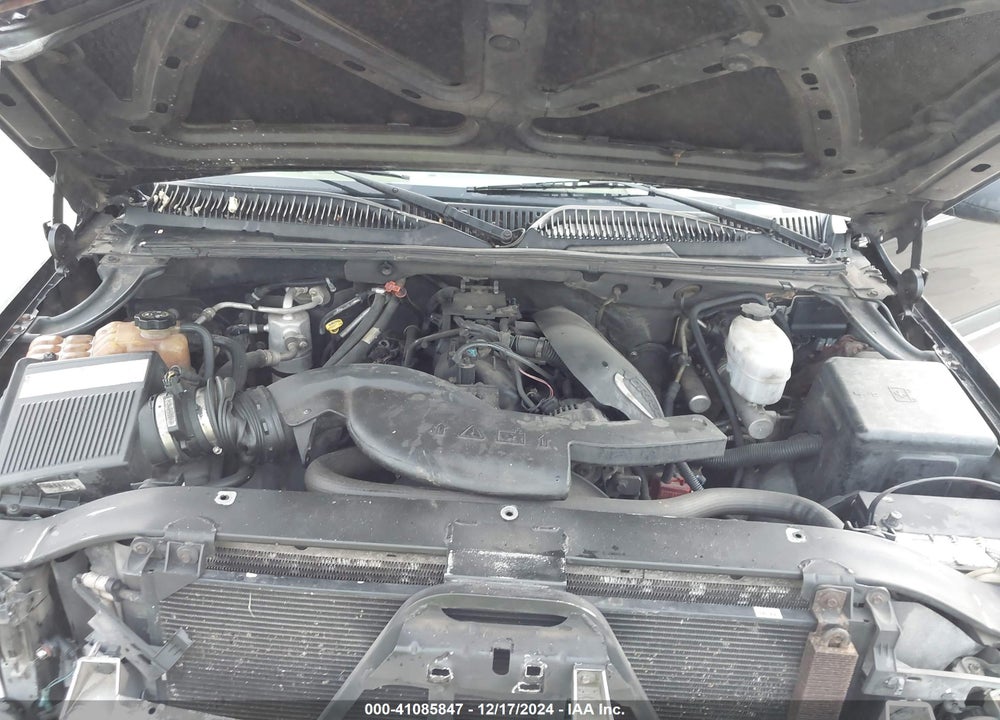 2004 CHEVROLET SUBURBAN 1500 LS VIN: 3GNEC16Z54G205203
