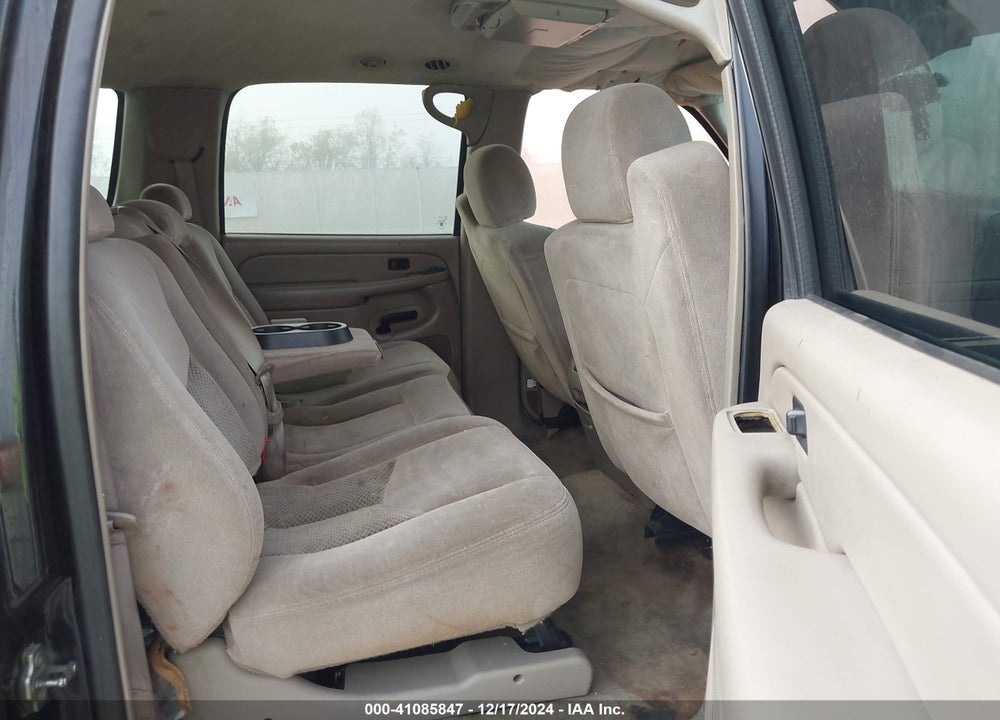 2004 CHEVROLET SUBURBAN 1500 LS VIN: 3GNEC16Z54G205203