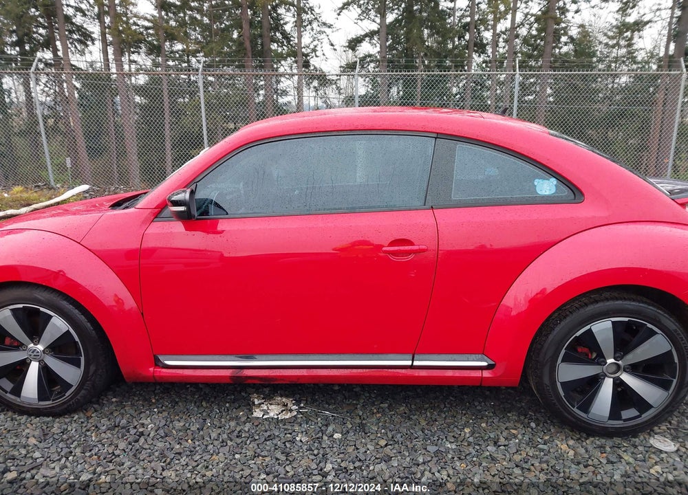2012 VOLKSWAGEN BEETLE 2.0T TURBO VIN: 3VWVA7AT6CM620418