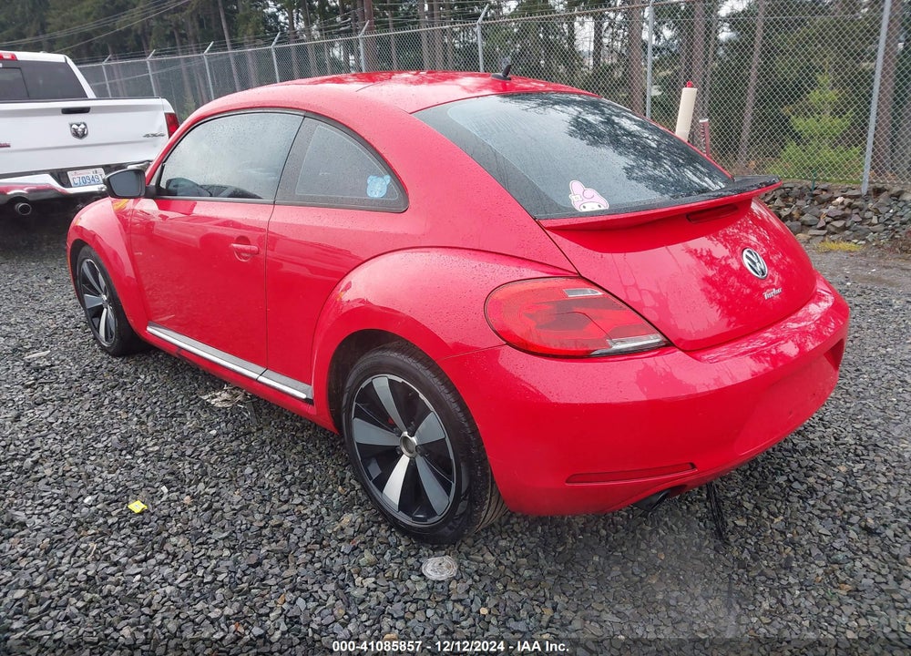 2012 VOLKSWAGEN BEETLE 2.0T TURBO VIN: 3VWVA7AT6CM620418