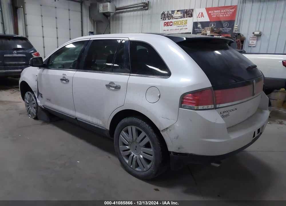 2010 LINCOLN MKX VIN: 2LMDJ8JCXABJ02833