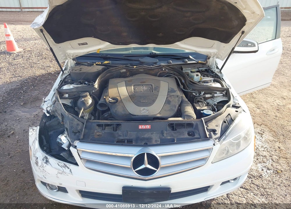 2009 MERCEDES-BENZ C 300 LUXURY/SPORT VIN: WDDGF54X69R045217