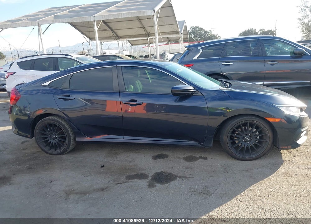2018 HONDA CIVIC LX VIN: 2HGFC2F5XJH559778