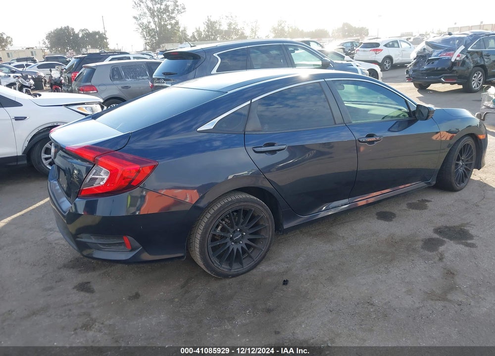 2018 HONDA CIVIC LX VIN: 2HGFC2F5XJH559778
