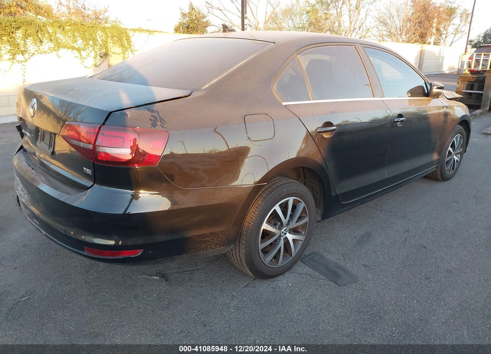 2017 VOLKSWAGEN JETTA 1.4T SE VIN: 3VWDB7AJ9HM286206