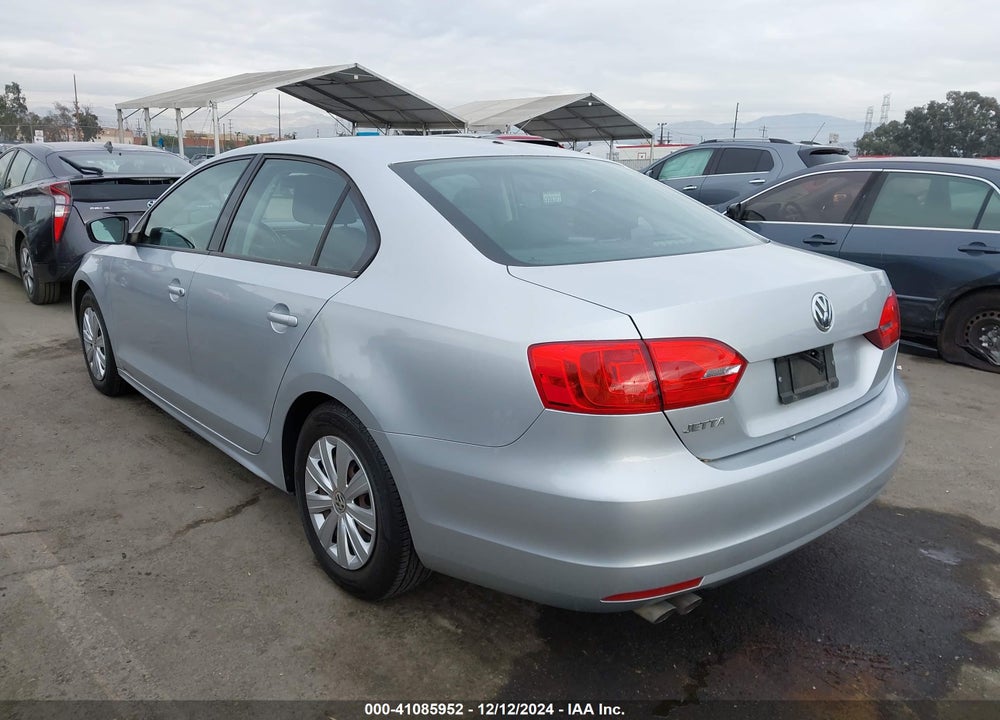 2014 VOLKSWAGEN JETTA 2.0L S VIN: 3VW2K7AJ7EM217307