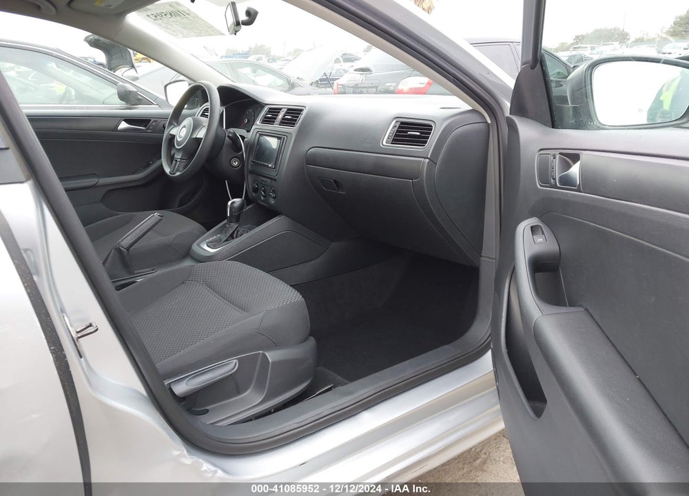 2014 VOLKSWAGEN JETTA 2.0L S VIN: 3VW2K7AJ7EM217307