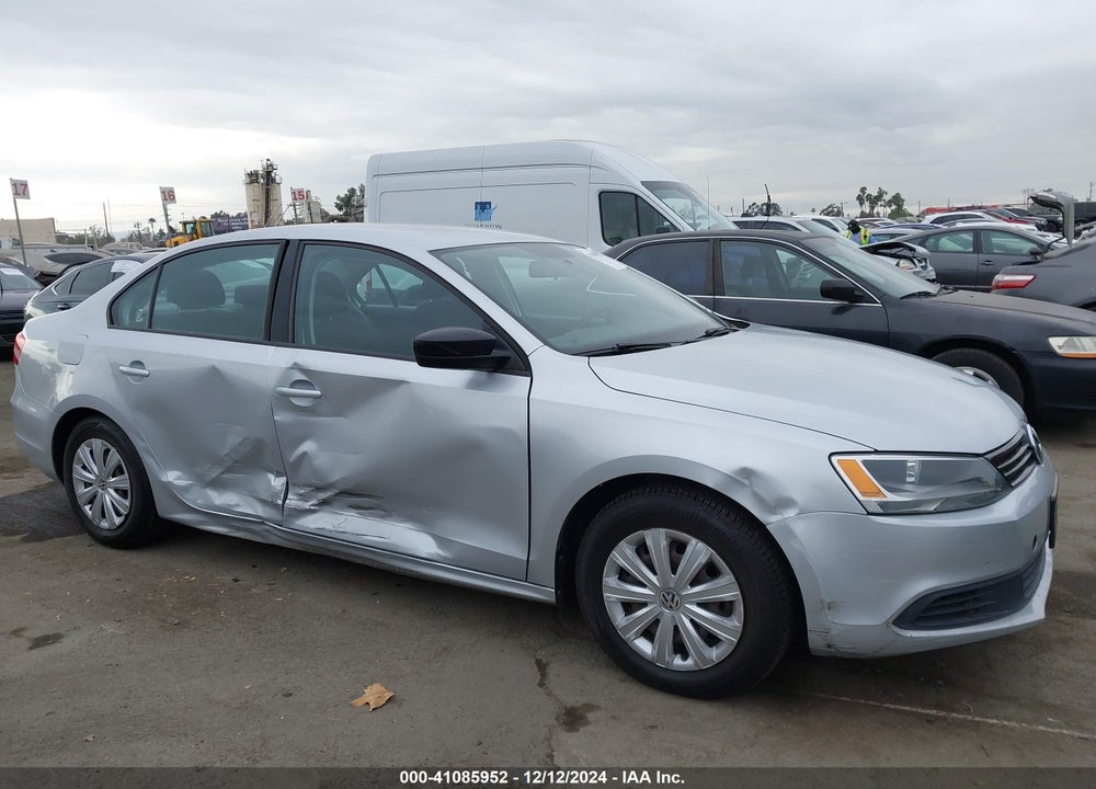 2014 VOLKSWAGEN JETTA 2.0L S VIN: 3VW2K7AJ7EM217307