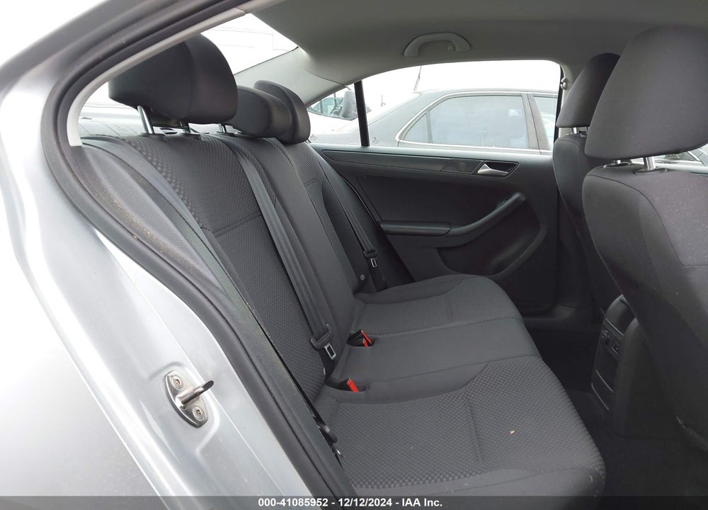 2014 VOLKSWAGEN JETTA 2.0L S VIN: 3VW2K7AJ7EM217307