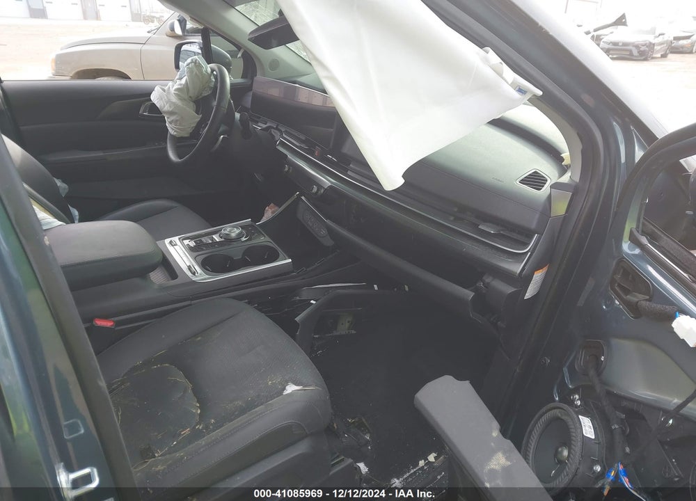 2025 KIA CARNIVAL VIN: KNDNE5KA7S6031675