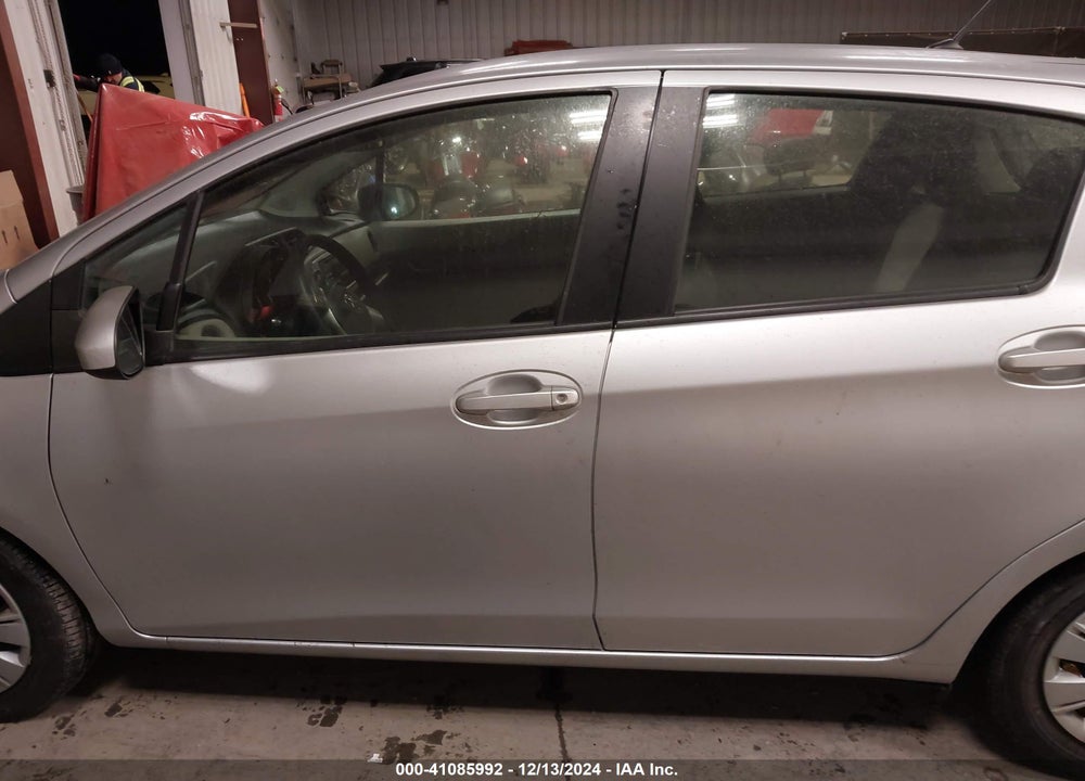 2012 TOYOTA YARIS LE VIN: JTDKTUD36CD527792